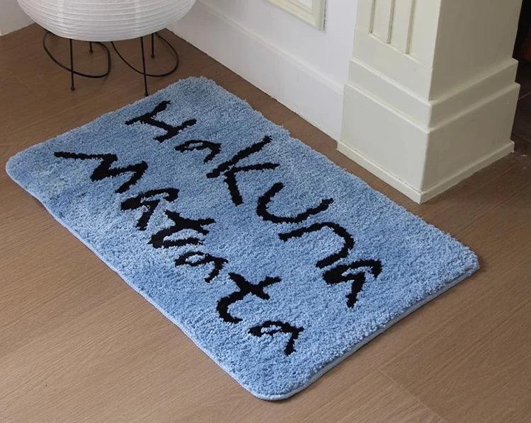 Minimal Hakuna Matata Letter Tufting Floor Mat │ Modern Soft Decorative Anti Slip Aesthetic Rug - Besontique Home