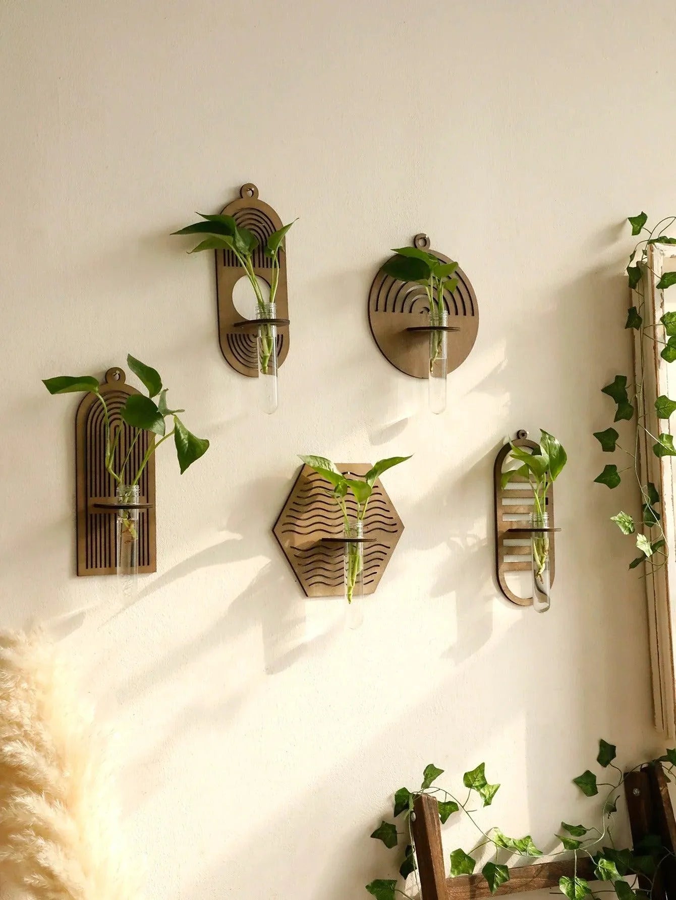 Modern Boho Wood Wall Mounted Hanging Vase │ Hydroponic Transparent Glass Tube Plant Holder - Besontique