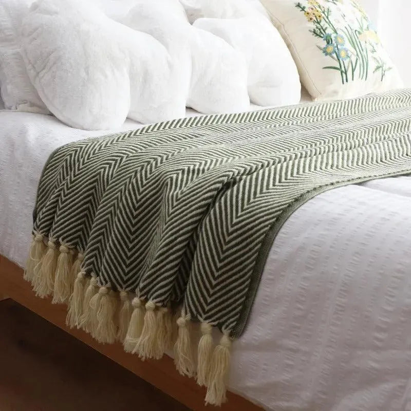 Modern Retro Geometric Knitted Blanket with Tassel │ Nordic Style Plaid Bedspread - Besontique Home