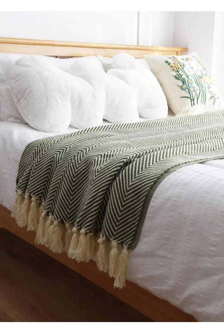 Modern Retro Geometric Knitted Blanket with Tassel │ Nordic Style Plaid Bedspread - Besontique Home