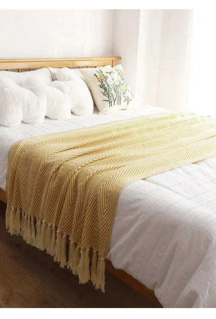 Modern Retro Geometric Knitted Blanket with Tassel │ Nordic Style Plaid Bedspread - Besontique Home