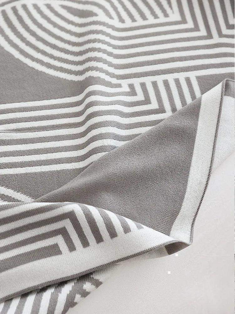 Nordic Geometric Knitted Reversible Blanket │ Luxury Throw Blanket Bedspread - Besontique Home