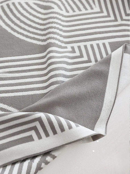 Nordic Geometric Knitted Reversible Blanket │ Luxury Throw Blanket Bedspread - Besontique Home