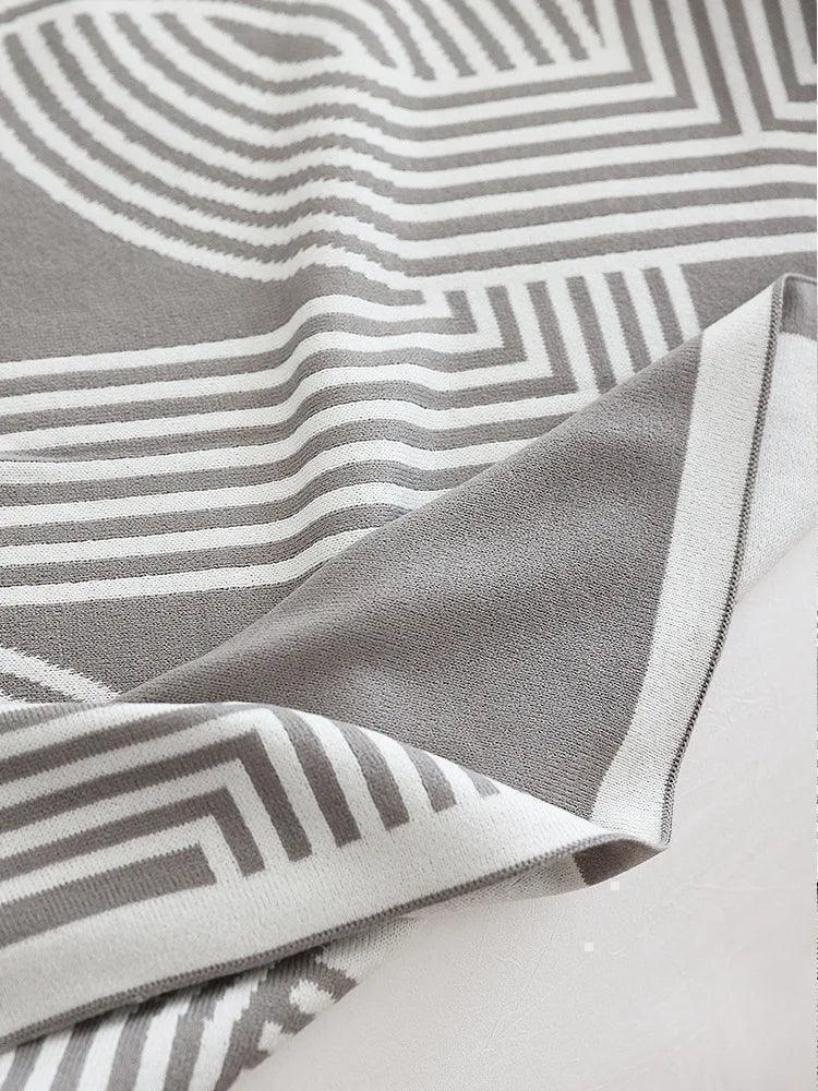 Nordic Geometric Knitted Reversible Blanket │ Luxury Throw Blanket Bedspread - Besontique Home