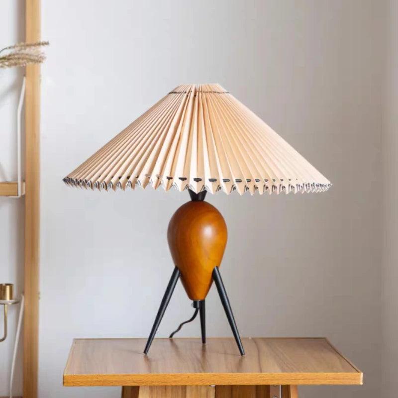 Nordic Retro Pleated Table Light │ Modern Medieval Solid Wood Bedside Lamp - Besontique