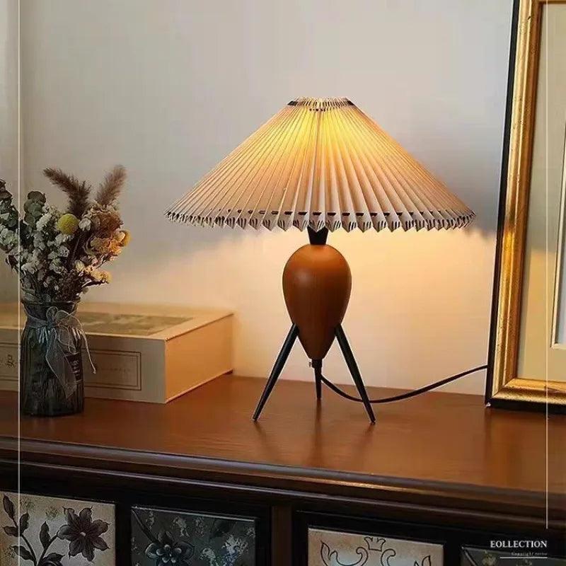 Nordic Retro Pleated Table Light │ Modern Medieval Solid Wood Bedside Lamp - Besontique