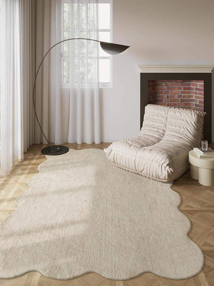 Schlichter, unregelmäßiger, einfarbiger Teppich │ Plüsch-Bodenmatte im – Besontique Home