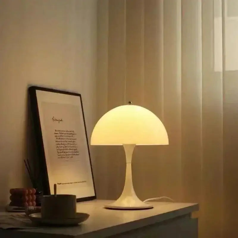 Vintage Design Mushroom Shaped Table Lamp Light (White / Black / Gold / Silver) - Besontique Home