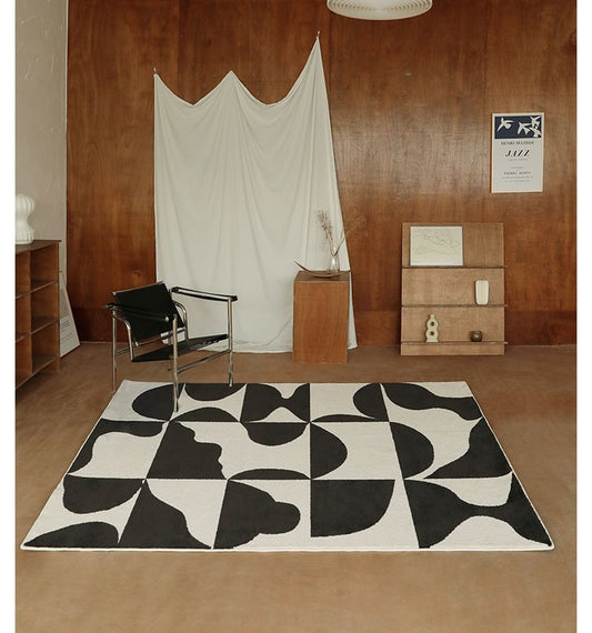 Moderner großer Teppich im amerikanischen Vintage-Stil │ Matter Teppich mit schwarzem Muster und geometrischem Muster
