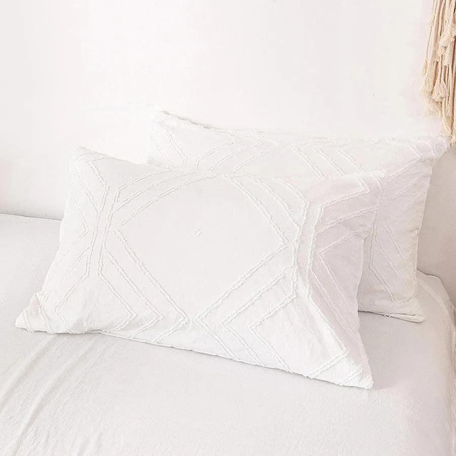Simple White Luxury Pinch Pleat Bedding Set │ High Quality Quilt Bed Duvet cover Pillow case - Besontique Home