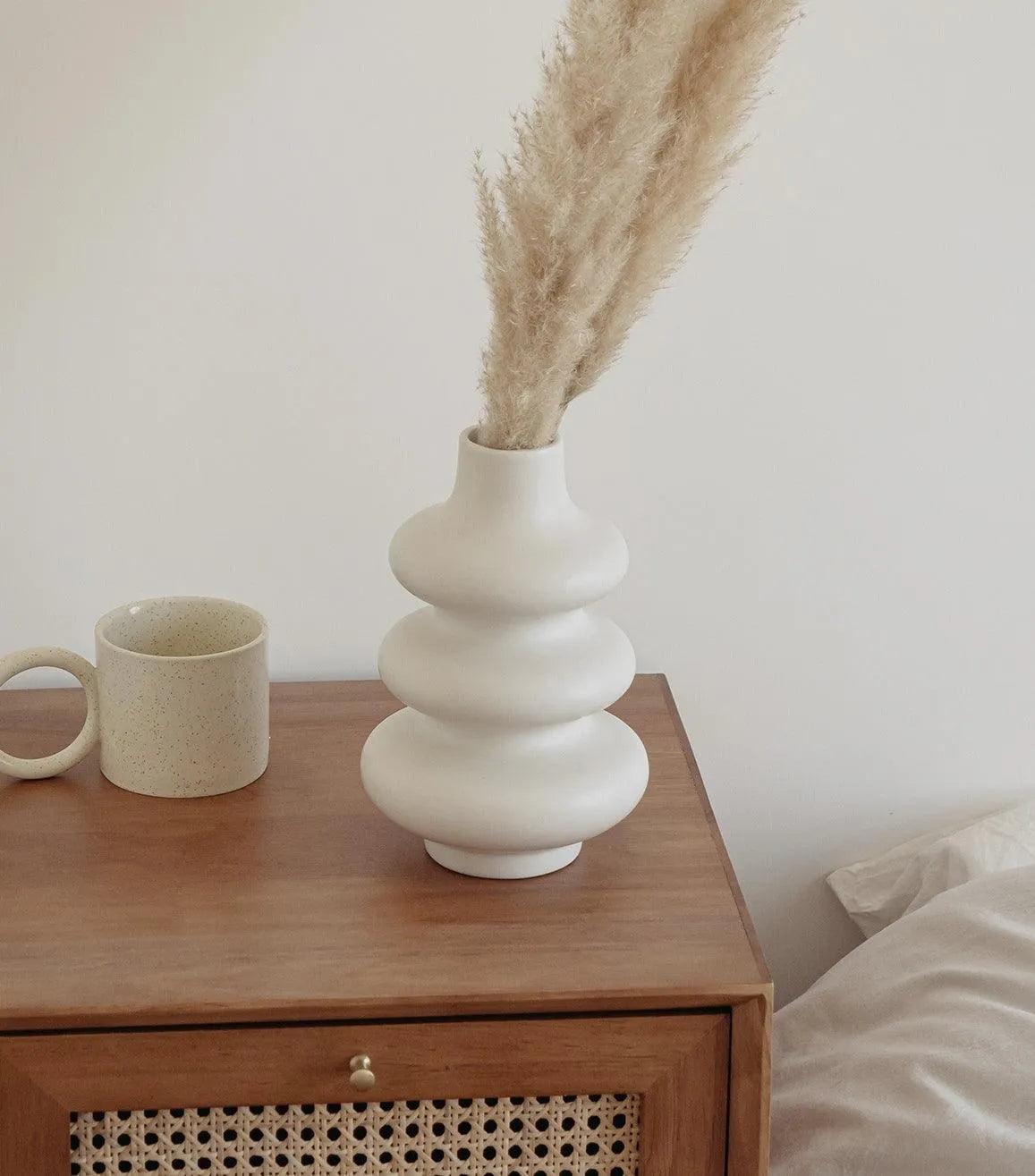 White Beige Nordic Ceramics Dried Flower Vase │ Pampas Grass Pot Vases │ Simple Home Decor Item - Besontique Home