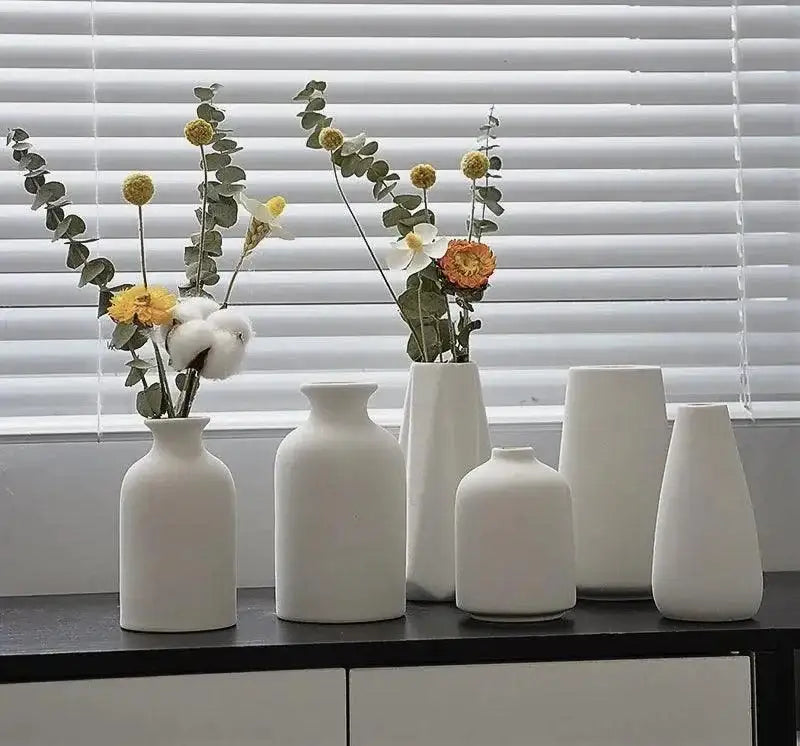 White Simple Ceramic Dried Flower Vase │ Home Decor Room Decorative Item - Besontique Home