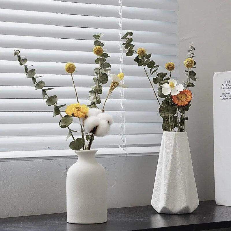 White Simple Ceramic Dried Flower Vase │ Home Decor Room Decorative Item - Besontique Home
